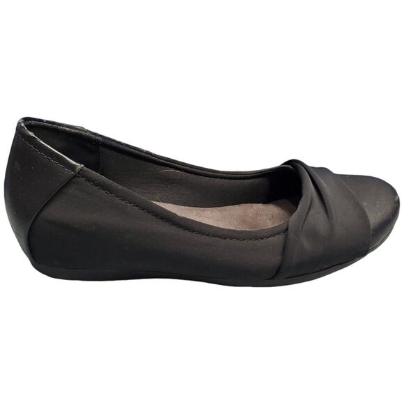 Baretraps Misty Ballet Pump Shoes Womens Size 8M Black Leather Round Toe Slip On - Picture 1 of 12